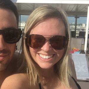 Meet your Posher, Holly